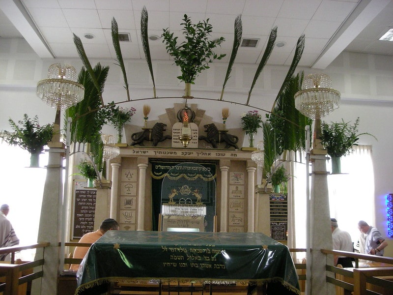 shavout - synagogue