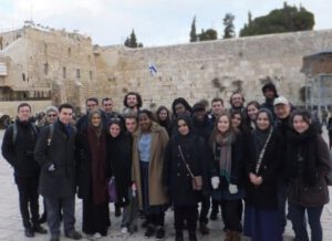 Student group visiting the Western Wall